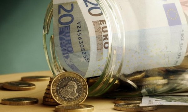 Almanya’da "yastık altı" birikim 235 milyar euro