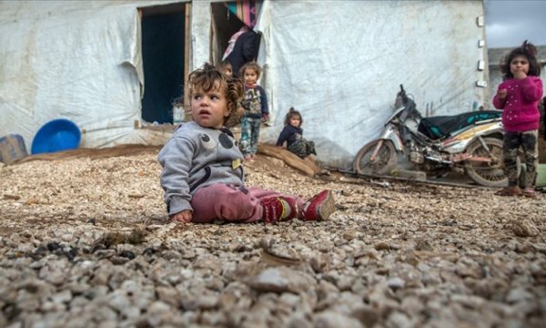 Dünya genelinde her 45 kişiden biri insani yardıma muhtaç