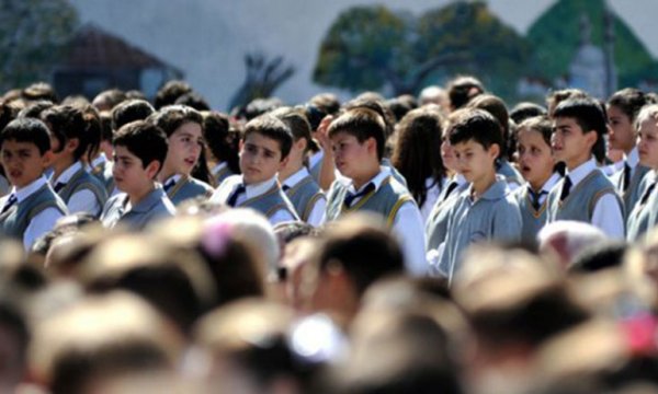 Öğrencilerin yüzde 46'sı başladığı okulda tamamlayamıyor