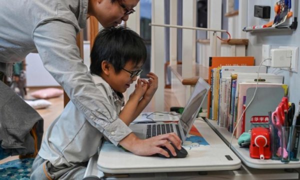 Çin’de 8 yaşındaki çocuk kodlama dersi veriyor