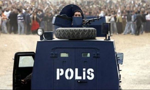 'Polis OHAL yetkilerini bırakmak istemiyor'