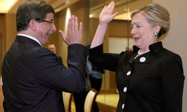 "Gelecek Partisi’nin geçmişi Davutoğlu’nun Clinton ile yaptığı ‘çak’tır"
