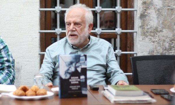 İhsan Süreyya Sırma: 'Bu Fetullah sakat ve uyduruktur' dedim, Yeni Şafak yazılarıma son verdi!