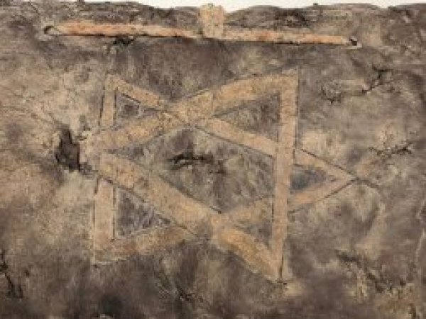 Diyarbakır'da bulunan bin 200 yıllık İncil İstanbul'da incelenecek