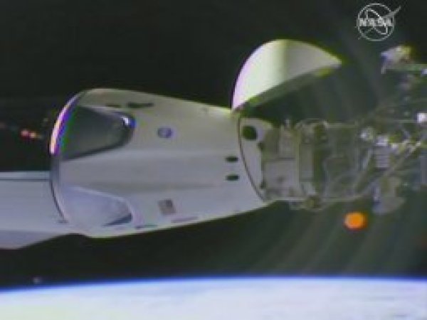 SpaceX'in personel taşıyıcı kapsülü Uzay İstasyonu'na ulaştı