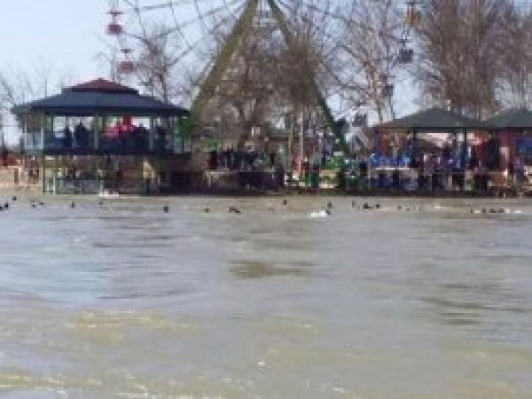 Musul kentindeki Dicle Nehri'nde feribot battı: 100 ölü