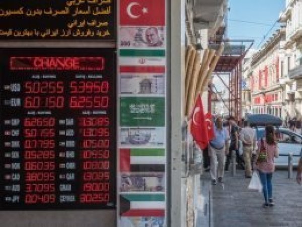 Financial Times: Türk Lirası kaçınılmaz sonucu bekliyor