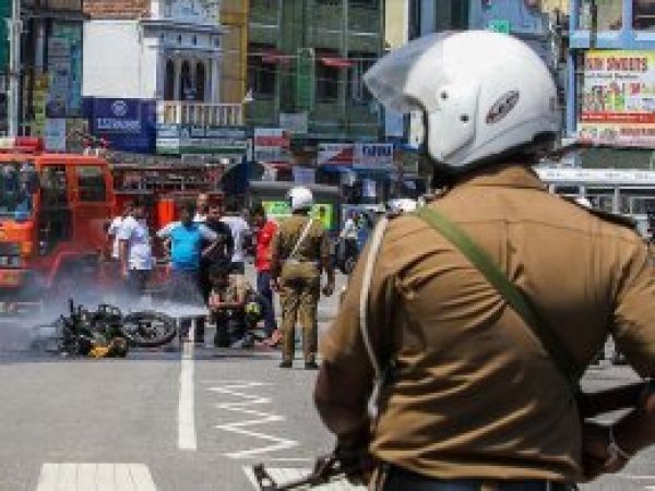 Sri Lanka'da terör tehdidi nedeniyle pazar ayinleri yapılmayacak