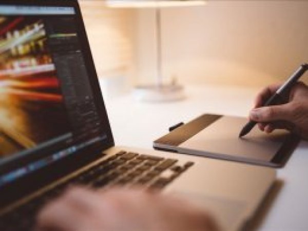'İzlediğimiz filmlerden profilimizi çıkarabiliyorlar'