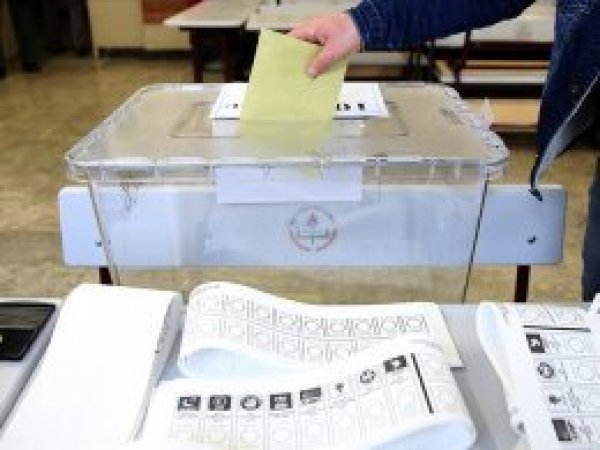 İstanbul yenileme seçimi için süreç başladı