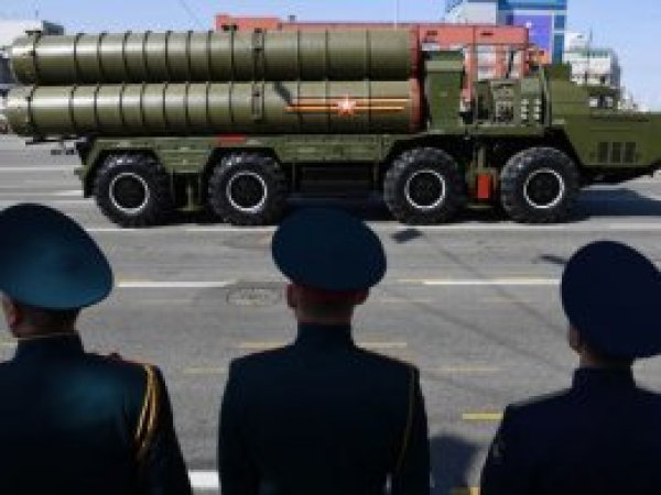 Çavuşoğlu: Rusya teslimata hazır olduğu an S-400'leri alacağız