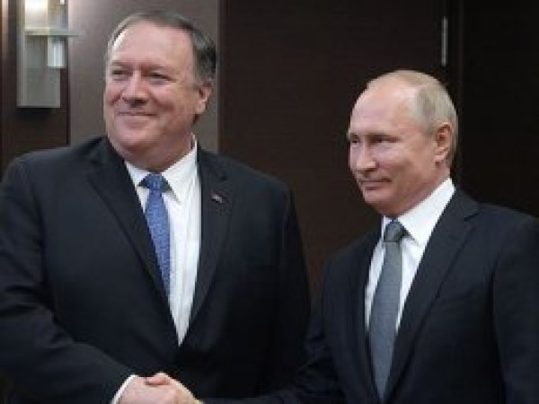 Putin Pompeo ile Soçi'de görüştü 