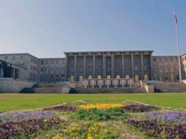 TBMM'ye saldırı girişimi