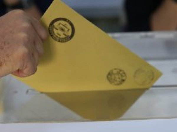 'Yarın seçim olsa oyunuzu hangi partiye verirsiniz?' anketi