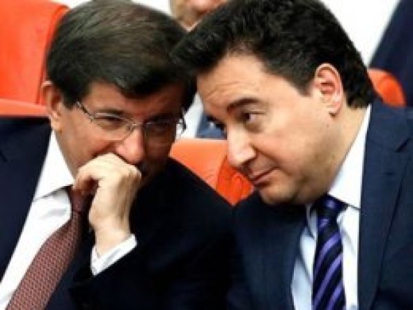  Davutoğlu'ndan Ali Babacan çıkışı: Anlam veremiyorum