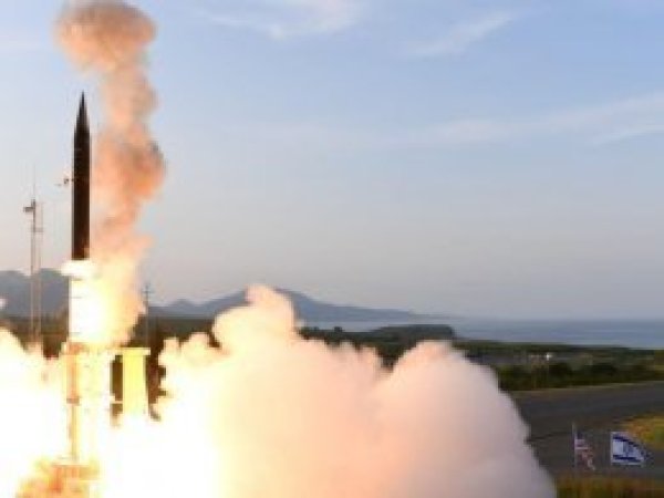 İsrail ve ABD, Arrow 3 füze savunma sistemini bu kez Alaska'da test etti