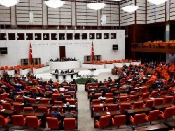Vekiller mi geçinemiyor, asgari ücretli mi?