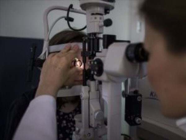 '2020'de 40 milyon kişi katarakt nedeniyle kör olabilir'