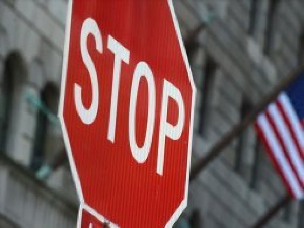 ABD, Çin'in bazı ürünlerine ilave vergileri erteledi