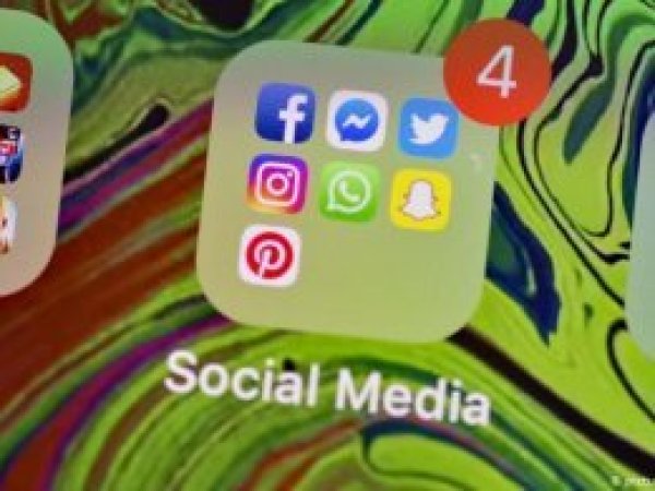Facebook Messenger aramalarını dinlediğini kabul etti