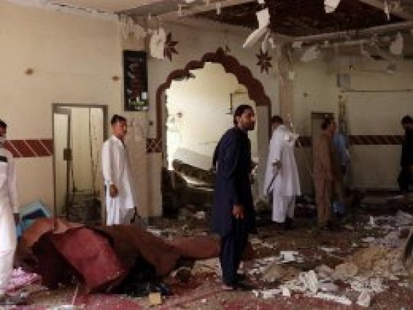Pakistan: Cami saldırısında Taliban liderinin kardeşi öldü