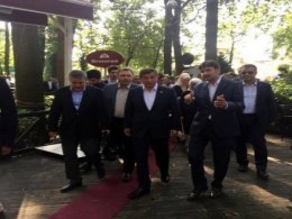 Davutoğlu'ndan Cumhurbaşkanı Erdoğan'a 'ümmet' yanıtı
