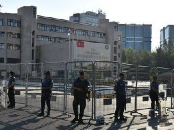Diyarbakır, Van ve Mardin Belediye Başkanları görevden uzaklaştırıldı