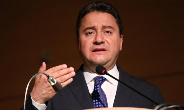 Ali Babacan, yeni parti için tarih verdi