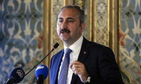 Abdulhamit Gül: Süresiz nafaka eziyettir