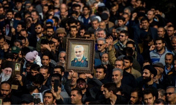 Foreign Policy: "İranlı komutan toplumu kenetledi"