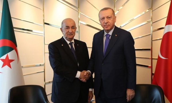 Cumhurbaşkanı Erdoğan, Cezayir Cumhurbaşkanı Tebbun ile bir araya geldi 