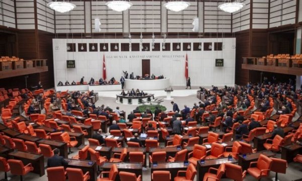 FETÖ’nün siyasi ayağının araştırılması önerisi kabul görmedi
