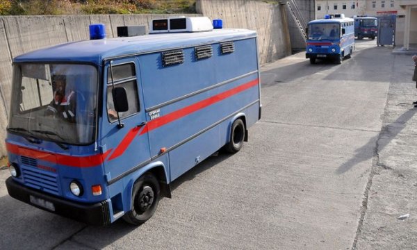 Adalet Bakanlığı: Adıyaman Cezaevi'ndeki tutuklular nakledilmeye başlandı