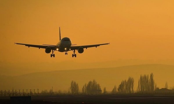 Dünyanın en büyük ticari uçağı Boeing 777X'in ilk deneme uçuşu yapıldı