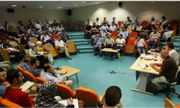 El konulan vakfında hangi isimler ders vermişti
