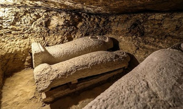 Mısır'da rahiplere ait 3 bin yıllık mezarlıklar bulundu
