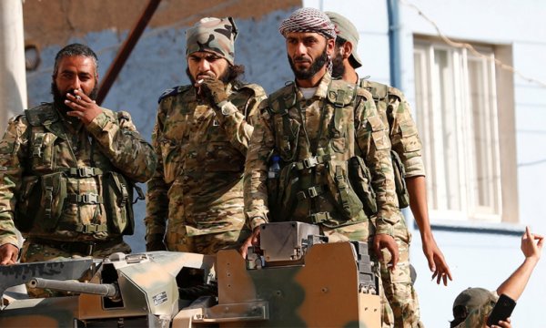 'Türk güvenlik şirketi Suriyeli militanlara kontrat ve maaş teklif ediyor'