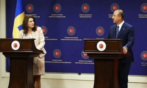 Çavuşoğlu'ndan AB'ye: "İdlib'den de çekilmemizi istiyor musunuz?"