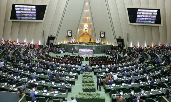 İran BM'nin 2007'den beri uyguladığı silah ambargosunun kaldırıldığını duyurdu 