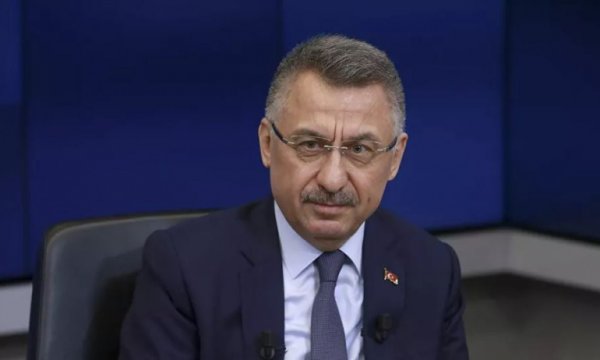 "Azerbaycan'dan asker talebi gelirse Türkiye tereddüt etmez"