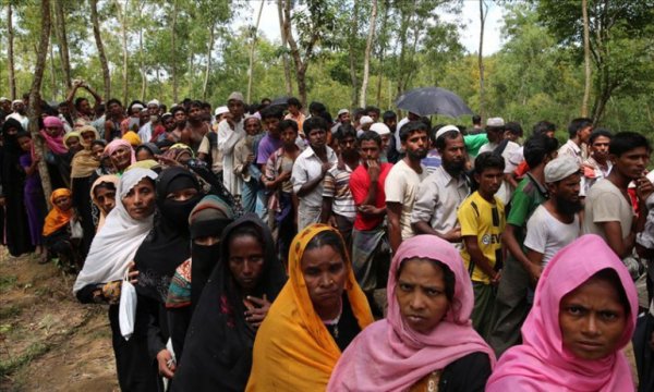 Myanmar, Bangladeş'teki Arakanlı Müslümanları geri almak istiyor