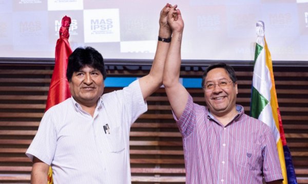 Morales'in Bolivya'ya geri dönüş yolu açıldı