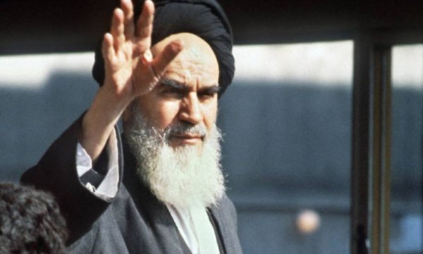 İmam Humeyni'nin Türkiye'ye Sürgünü