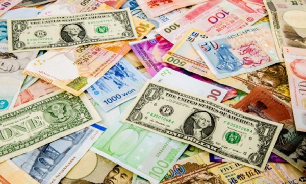 Döviz kurlarında düşüş sürüyor: Dolar 7.70, euro 9.10