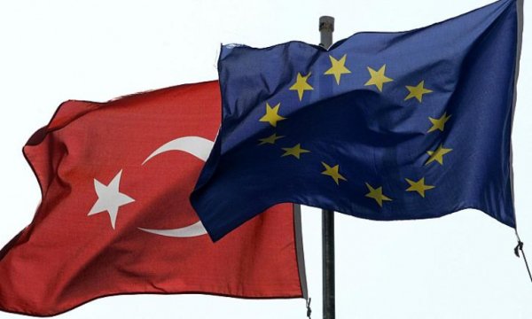 'Macron, Türkiye'nin gümrük birliğinden çıkarılmasını istiyor'