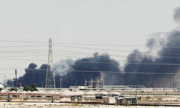Suudi Arabistan'daki gelişmelerin ardından petrol fiyatında rekor artış 