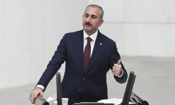 Adalet Bakanı Gül: Eğer 'Şu kişi ne der' diyorsa o kişi hakim, savcı değildir