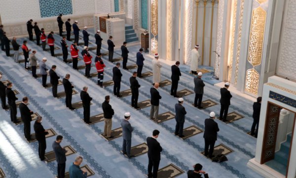Diyanet: Bütün camilerde yağmur duası edilecek