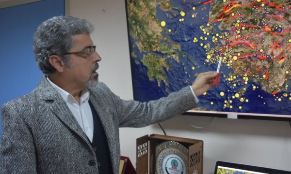 İzmir'deki yıkıcı deprem zeminin yapısını değiştirdi