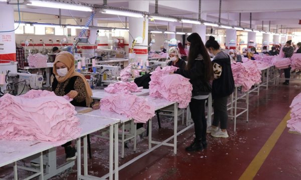 Tekstil atölyeleri Batman'ın Kozluk ilçesinde 500 kişiyi işe kavuşturdu